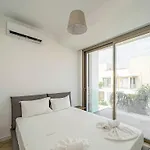 Villa Azure Amber *