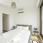 Villa Azure Amber