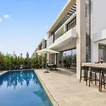 Villa Azure Amber *