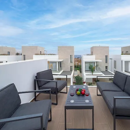 Azure Amber * Protaras