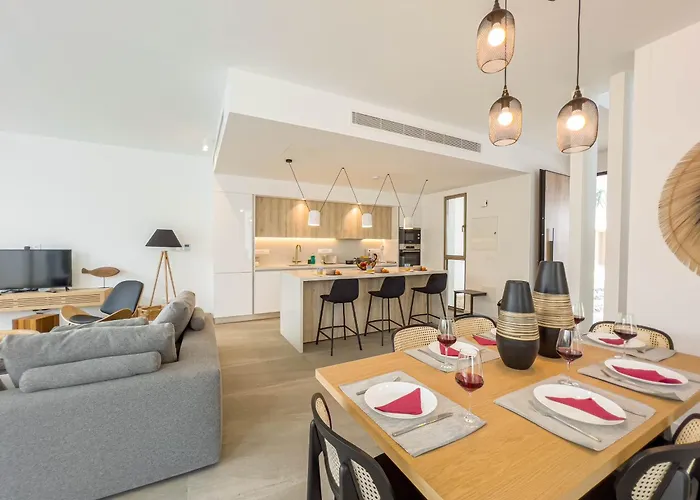 Azure Amber * Protaras